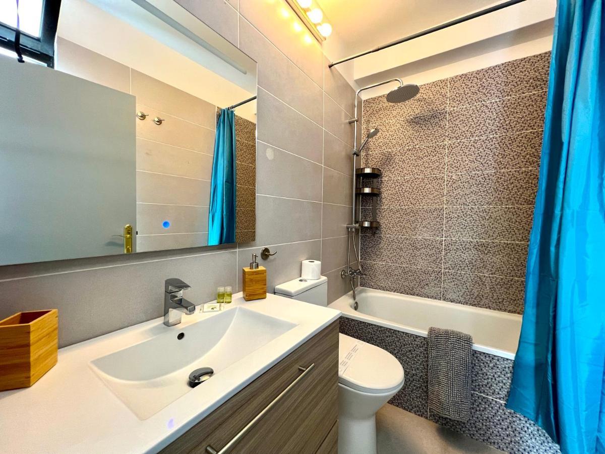 Stunning Lovely Flat With Pool And Strong Wi-Fi, 31 Arona  Bagian luar foto