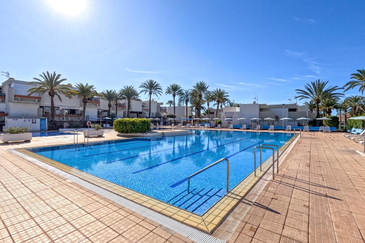 Stunning Lovely Flat With Pool And Strong Wi-Fi, 31 Arona  Bagian luar foto