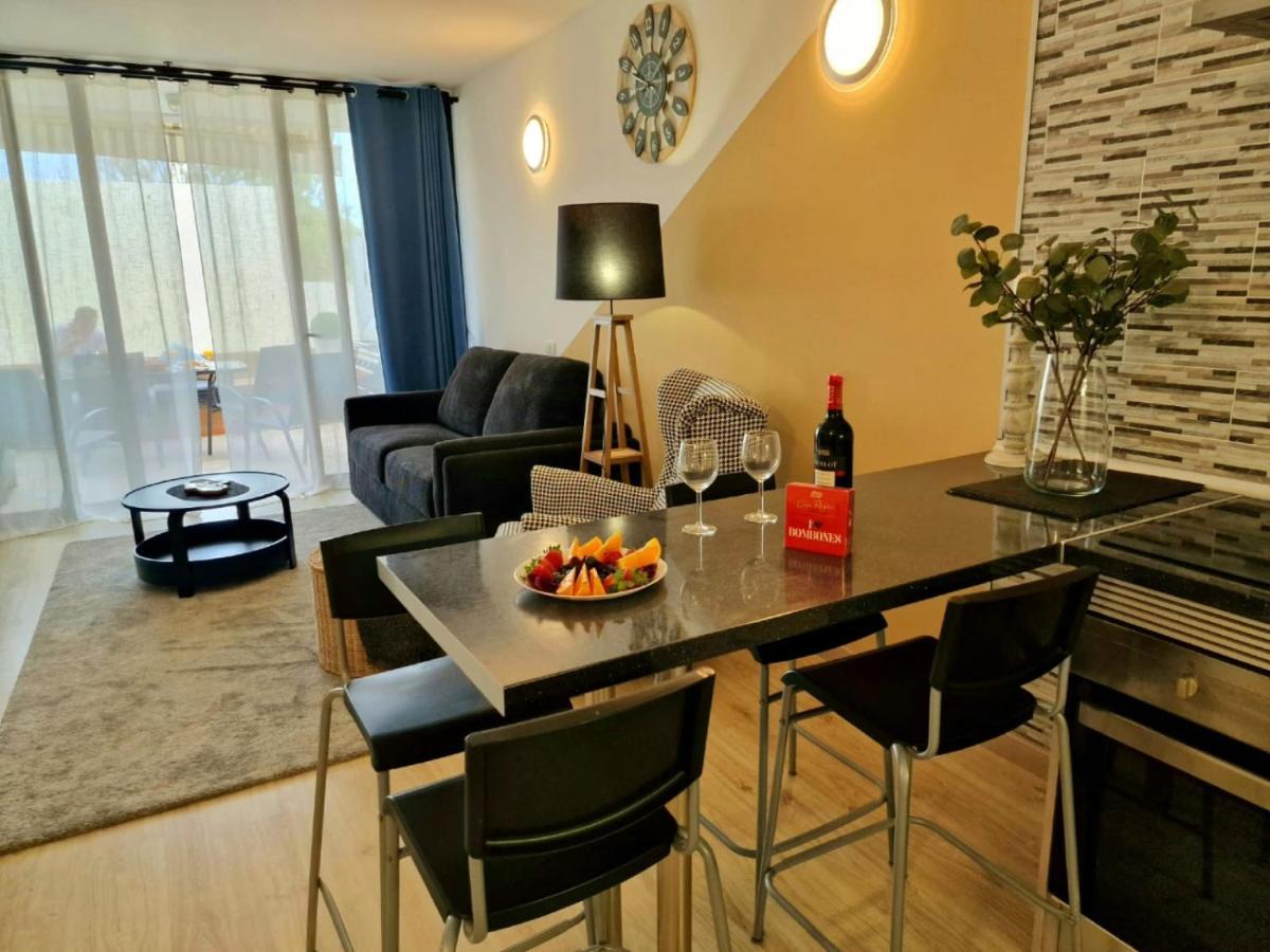 Stunning Lovely Flat With Pool And Strong Wi-Fi, 31 Arona  Bagian luar foto